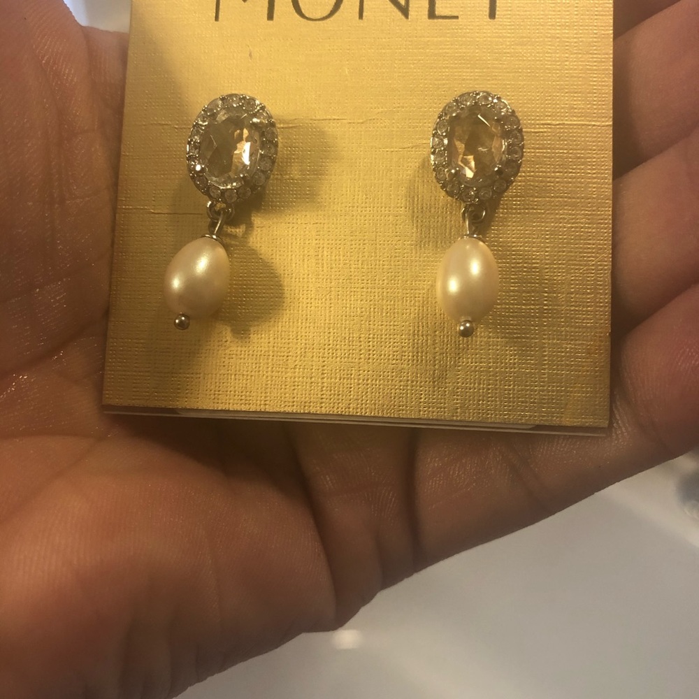 Monet Pearl & CZ EARRINGS-new, with tags - Picture 8 of 8
